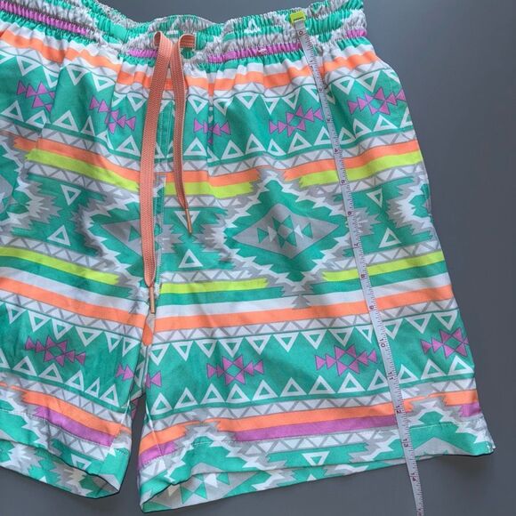 Chubbies The En Fuegos swim trunks elastic stretchy waist teal geometric - Picture 6 of 12